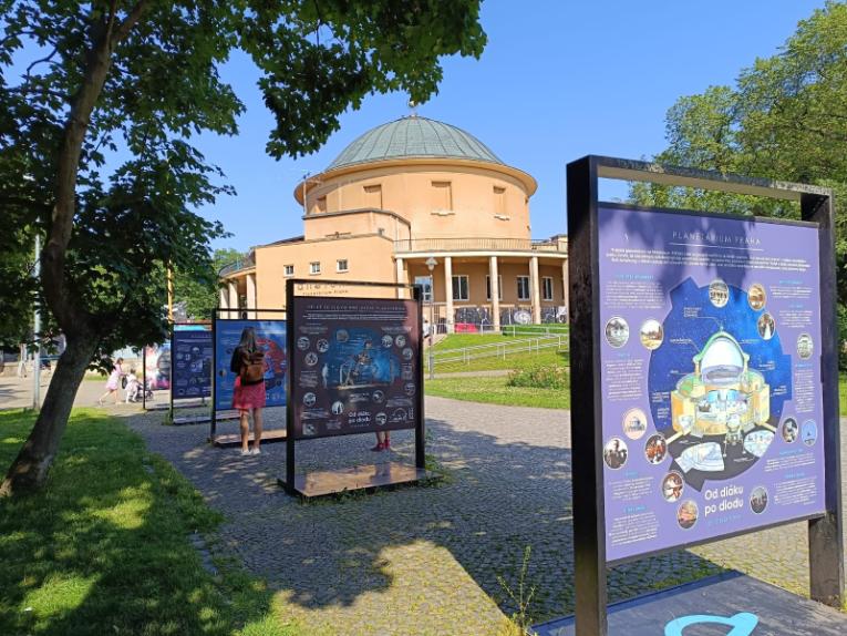 Planetárium + Stromovka